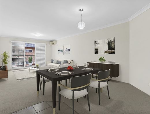 TWO BEDROOM UNIT IN PRIME LOCATION