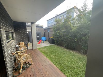 2 / 37 Watt Avenue, Oak Park