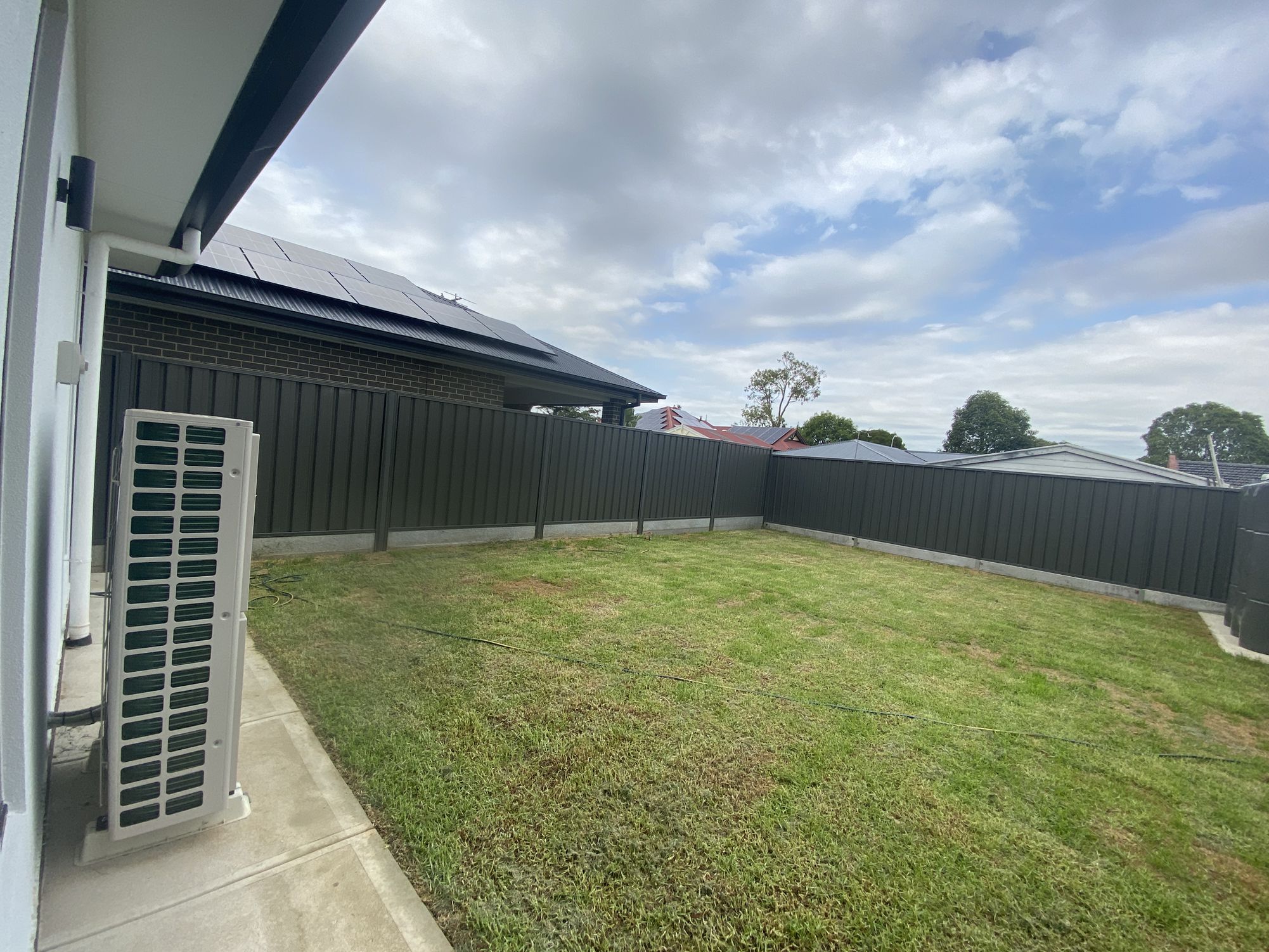 32B Avenue Road, Paradise