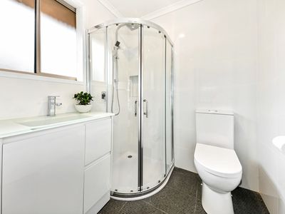 9 / 48 - 50 Kanooka Grove, Clayton