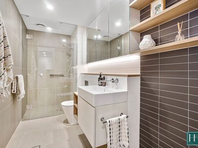 313 / 9 Village Avenue, Brunswick East