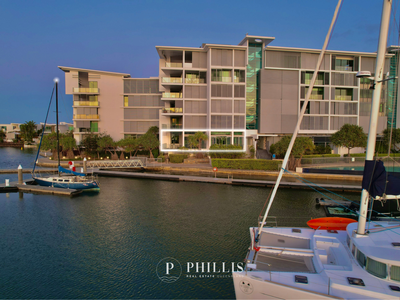 2104 / 2 Ephraim Island, Paradise Point