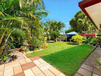 12 Fairsky Avenue, Mermaid Waters