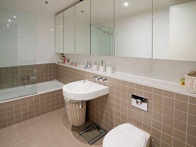 909 / 8 Glenn Street, Milsons Point