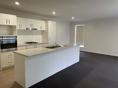 97 Citrus Road, Griffith