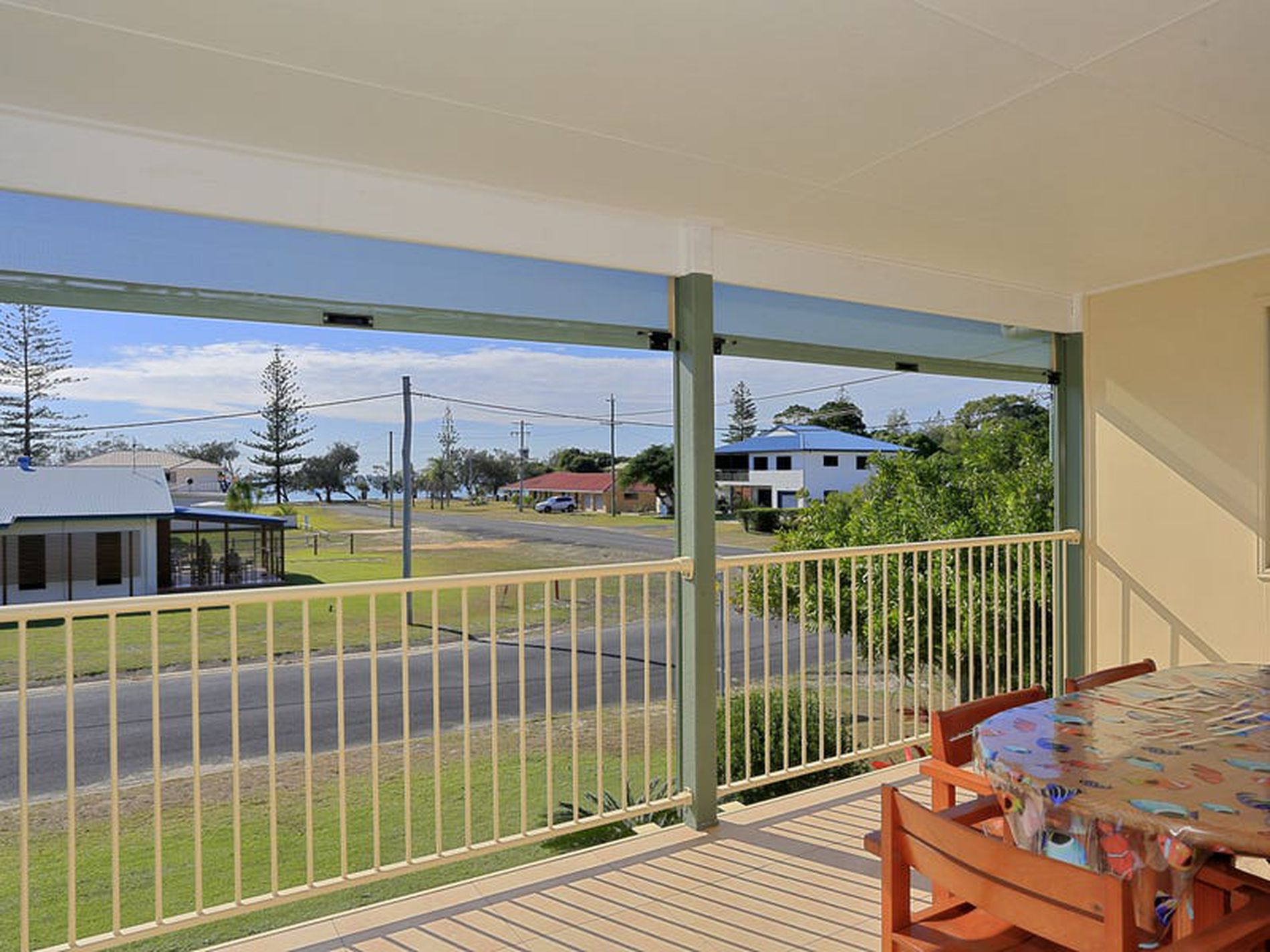 9 Fifth Avenue, Woodgate