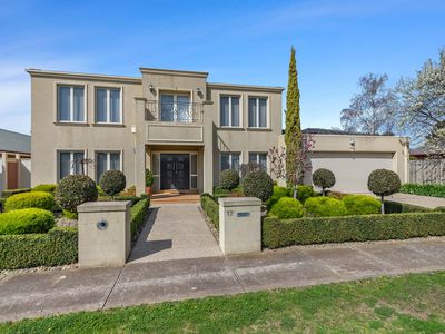 17 Willowtree Drive, Werribee