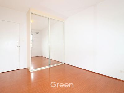 2 / 2 Mons Avenue, West Ryde