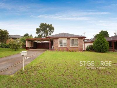 8 Patonga Close, Woodbine