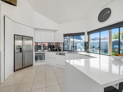 44 Cobbler Drive, Greenwith