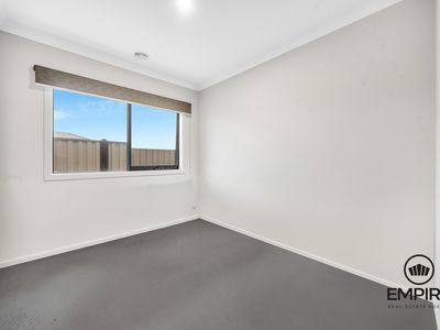7 Amadeus Street, Clyde