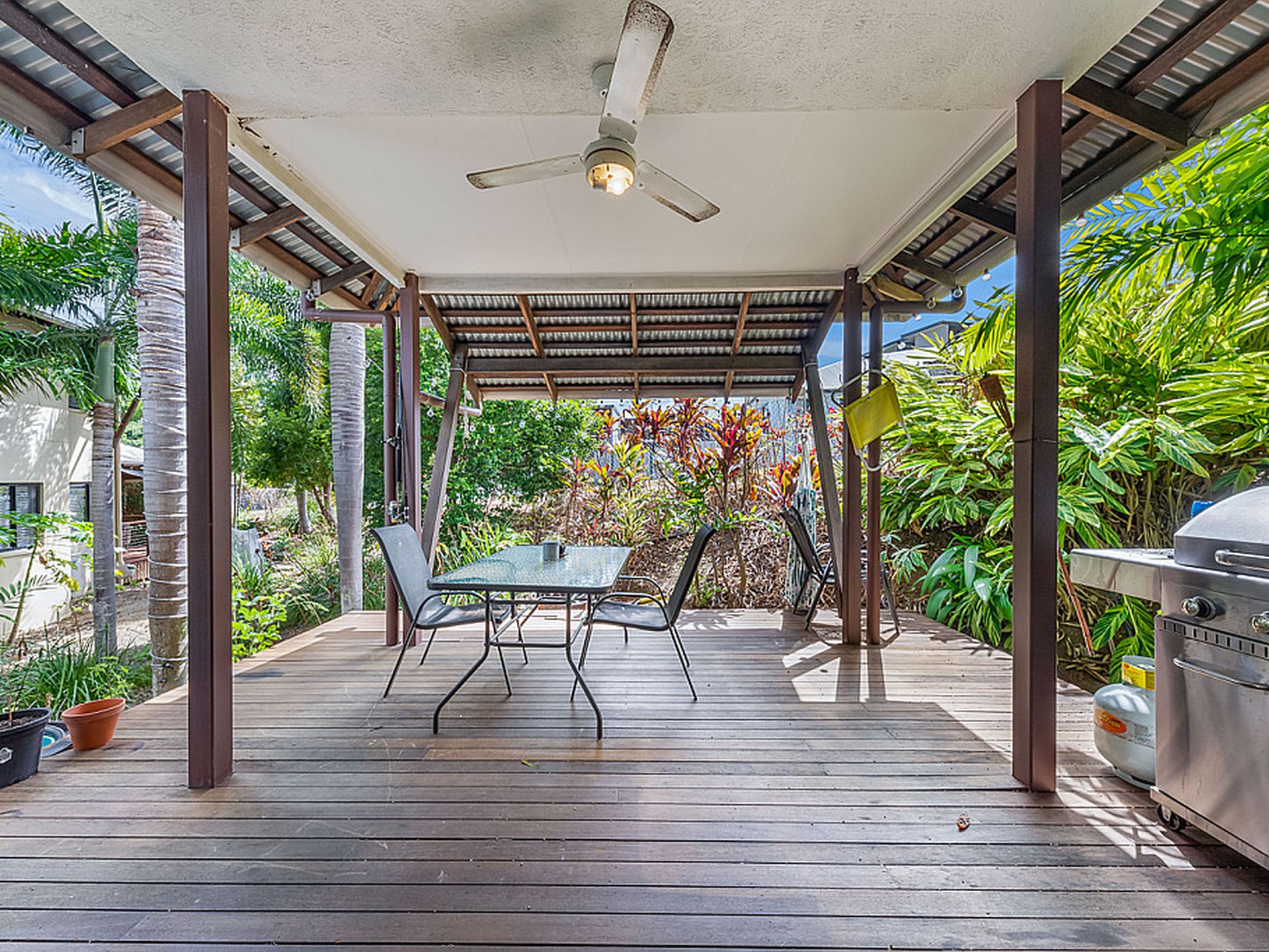 8 / 14 Altmann Avenue, Cannonvale