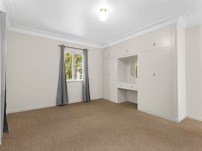 1 / 60 Hawken Drive, St Lucia