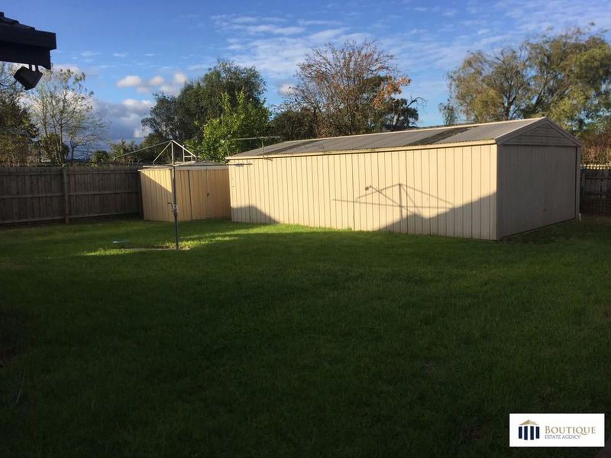 35 Paramount Way, Pakenham