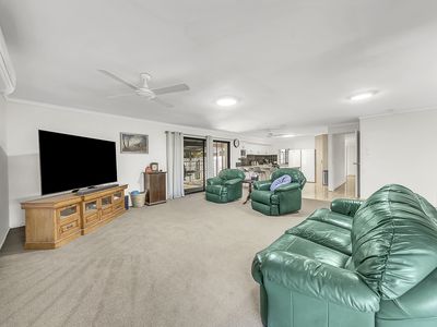 10 FARRELL DRIVE, Walloon