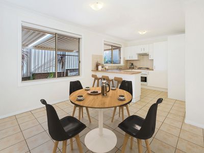 1 / 8 Narran Way, Flinders