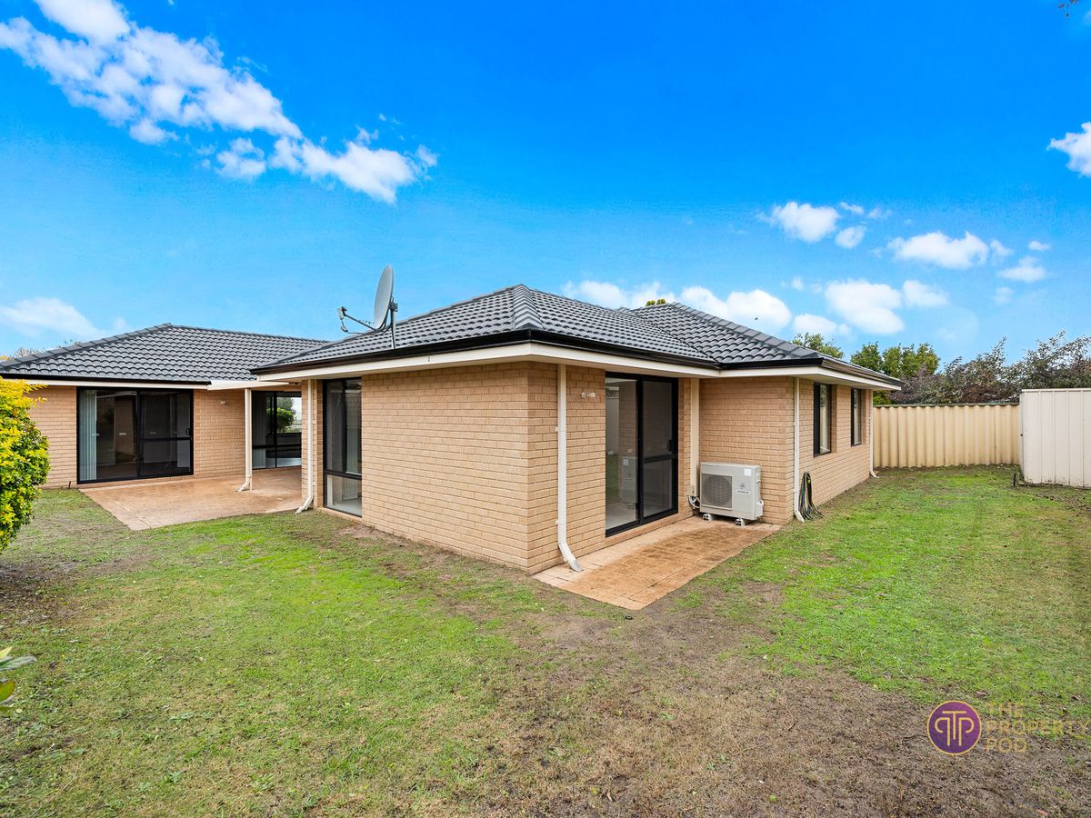 6 Lotus Court, Bertram