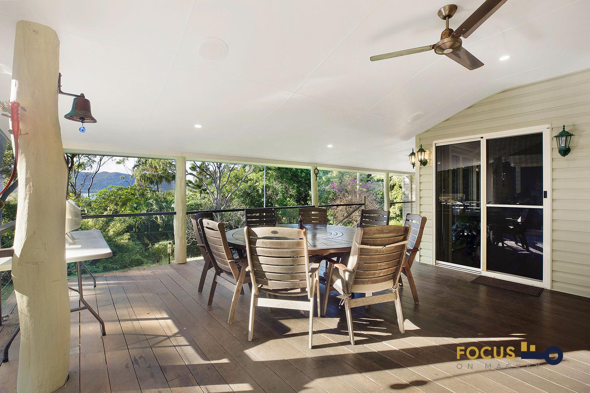 9 Ward Esplanade, Ball Bay