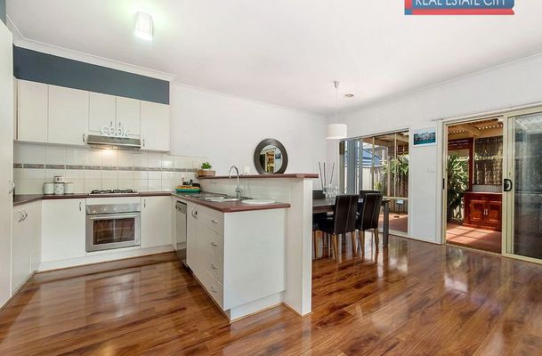 84 Hamilton Hume Parade, Craigieburn
