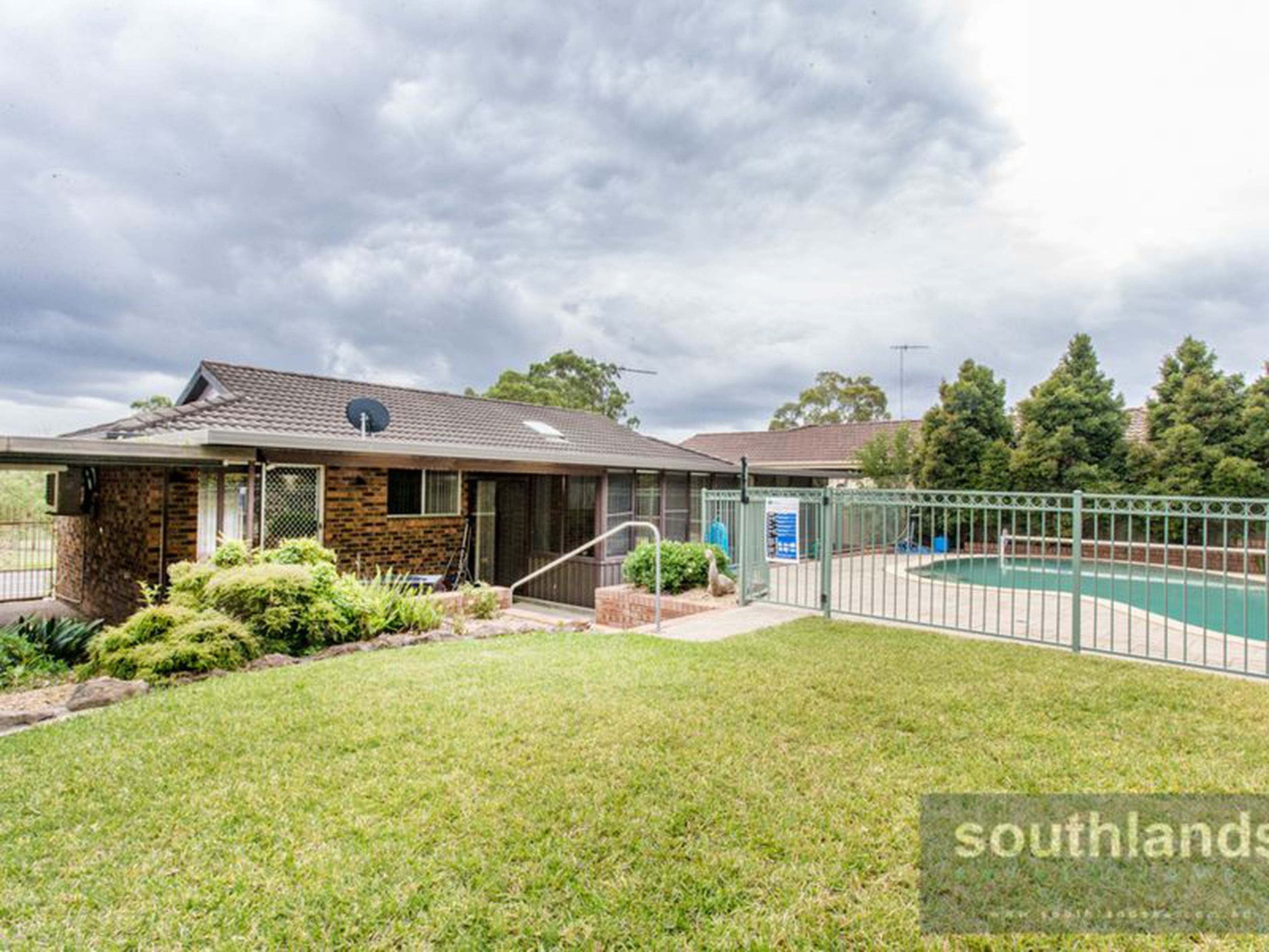 42 Peppermint Crescent, KINGSWOOD