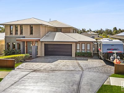 12 Grasstree Avenue, Woongarrah