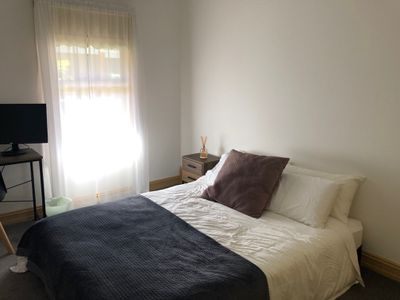 4 / 9 Frank Street, Newtown