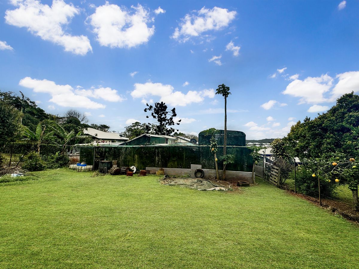 14 Roseblade Street, Yungaburra