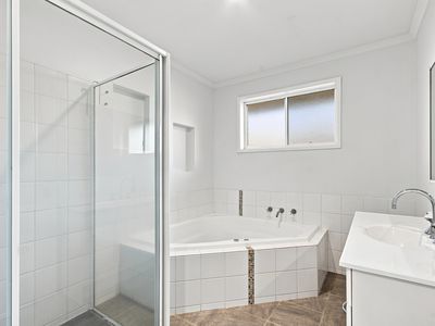 4 Wright Court, Sale