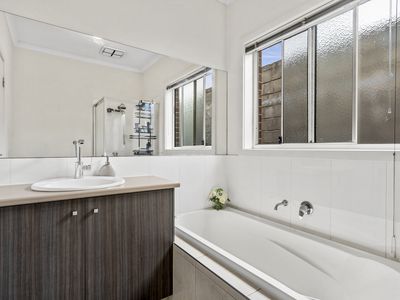 50 Poplar Street, Newcomb