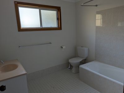 4 Poole Parade, Mystery Bay
