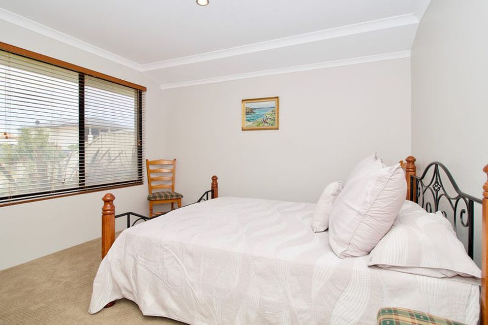 60 Lord Hobart Drive , Madora Bay