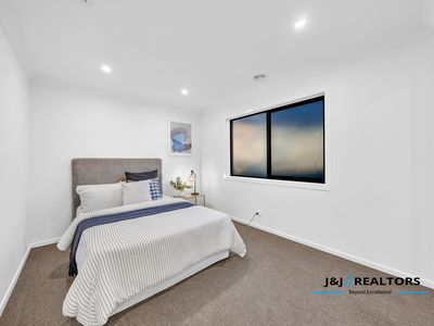 14 Ambassador Circuit, Cranbourne South