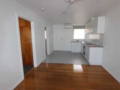 2 / 35 Clonard Avenue, Geelong West