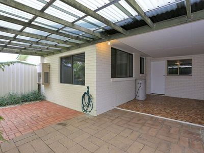 2 / 5 Newton Court, Bargara