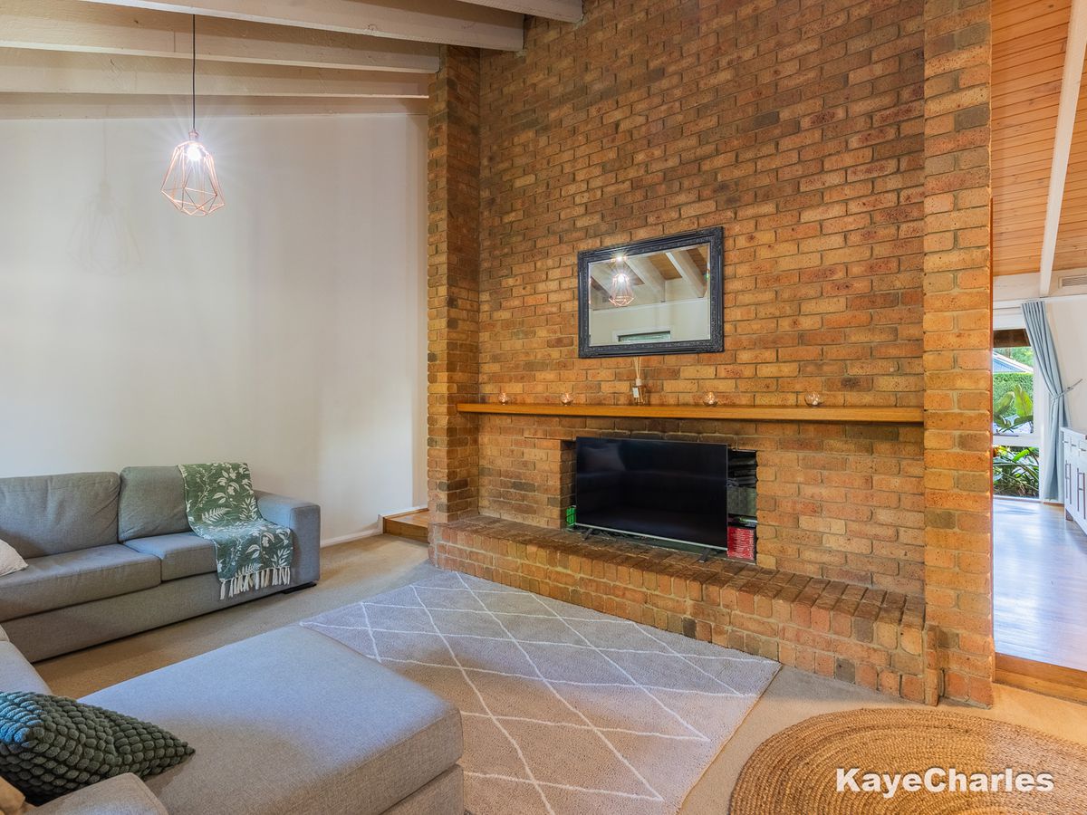 2 Young Street, Beaconsfield Upper