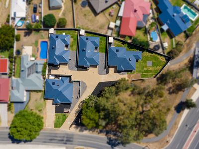 2 / 1 CASTLE CREEK ROAD, Wodonga