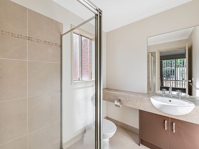 9 Carmarthen Close, Werribee