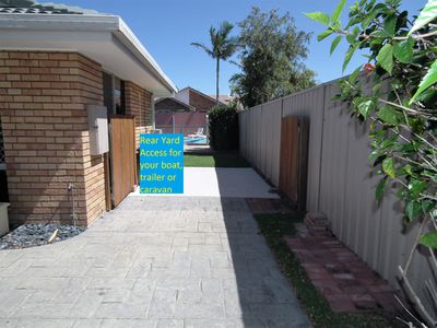 10 Kingston Drive, Banora Point