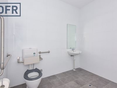 8A Chisham Avenue, Kwinana Town Centre