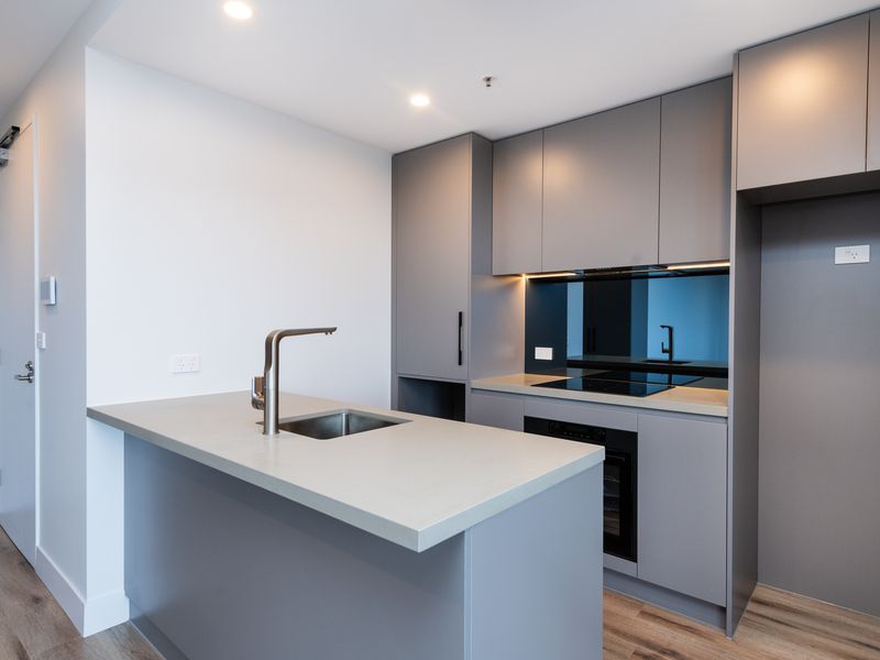 1704 / 49 Furzer Street, Phillip