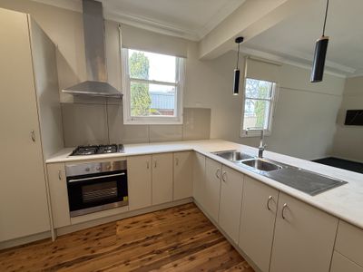 7 South Avenue, Yenda