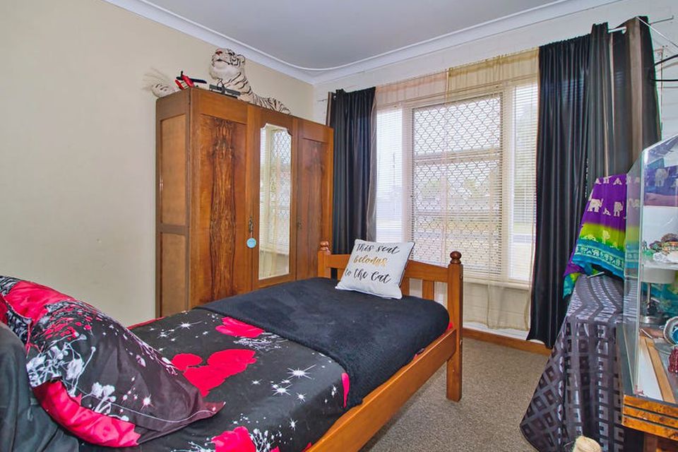 18 Liverpool Street , Shoalwater