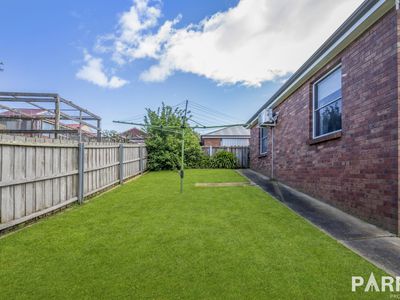 3/11 Collins Street, Evandale