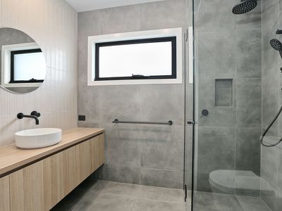 3 / 114-116 Isabella Street, Geelong West