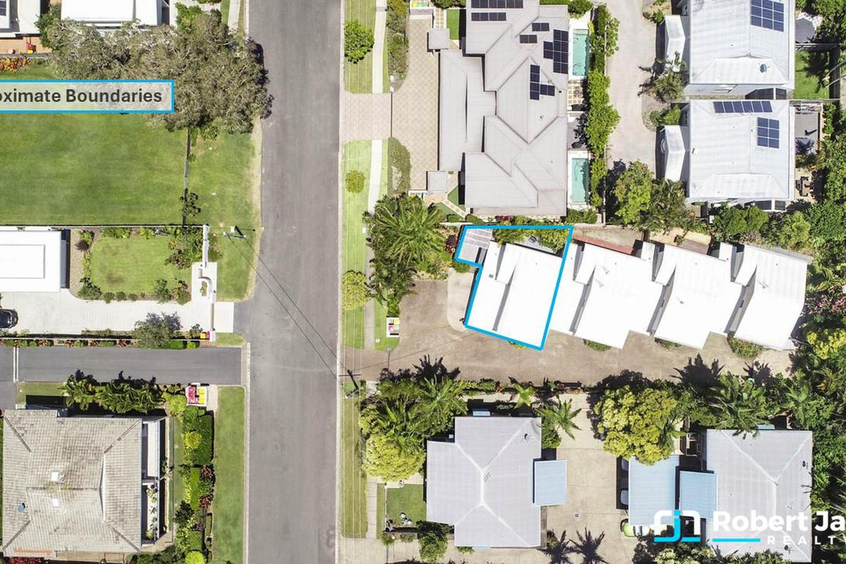 1 / 14 Doonella Street, Tewantin
