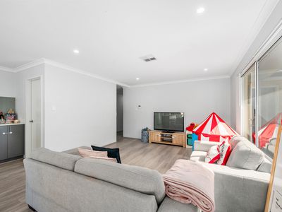 16 Modena Road, Piara Waters