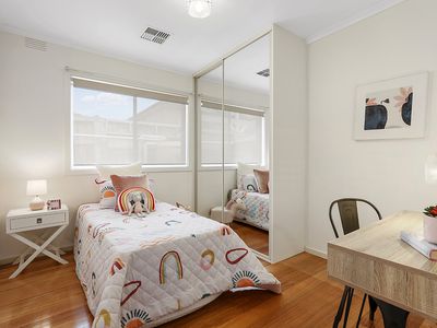 21 Washington Drive, Oakleigh South