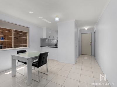 4 / 13 Booval Street, Booval