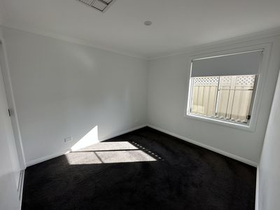 93 Champagne Drive, Dubbo