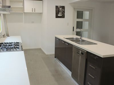2 Dampier Court, Grovedale